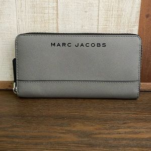 Gray Marc Jacob’s Saffiano Zip Wallet Large Continental